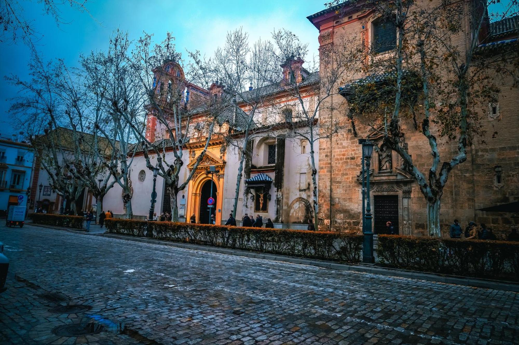 Apartamentos San Roque Seville Exterior photo